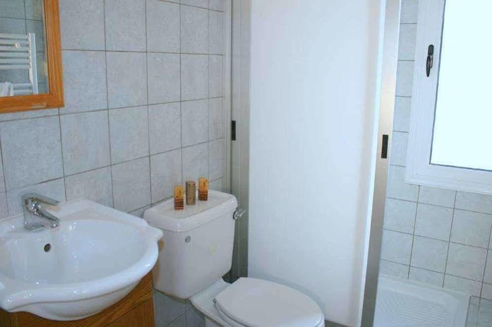 Blue Coral Beach Villas Paphos Exterior foto