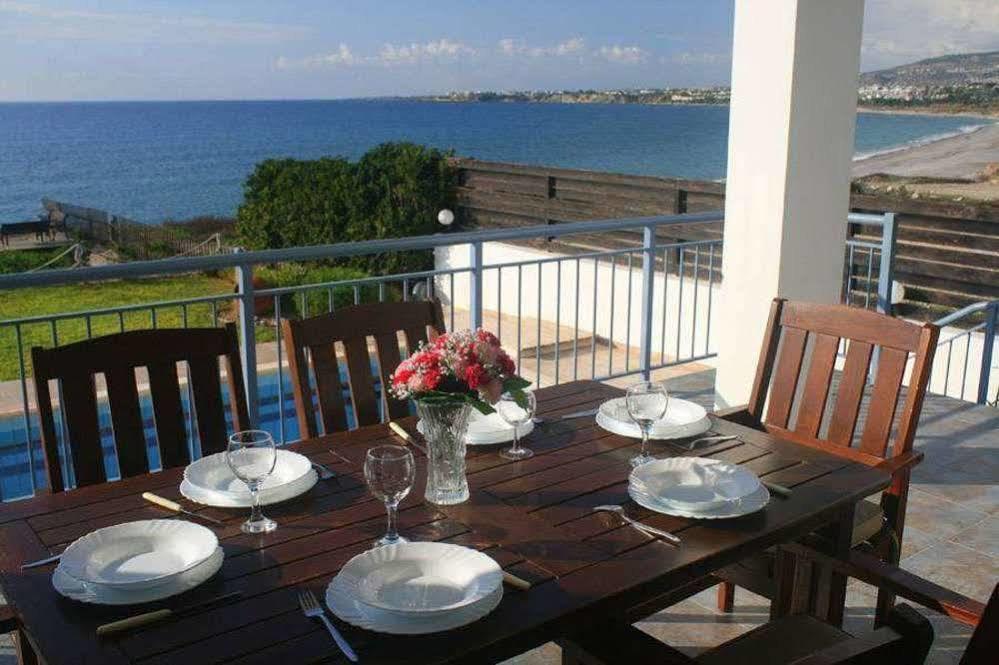Blue Coral Beach Villas Paphos Exterior foto